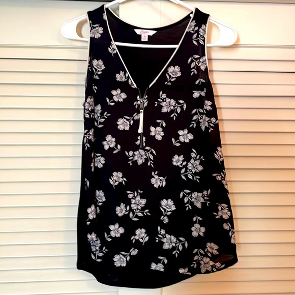 Tank - Picture 2 of 5